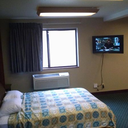 Super 8 By Wyndham Omaha Eppley Airport/Carter Lake Exterior photo