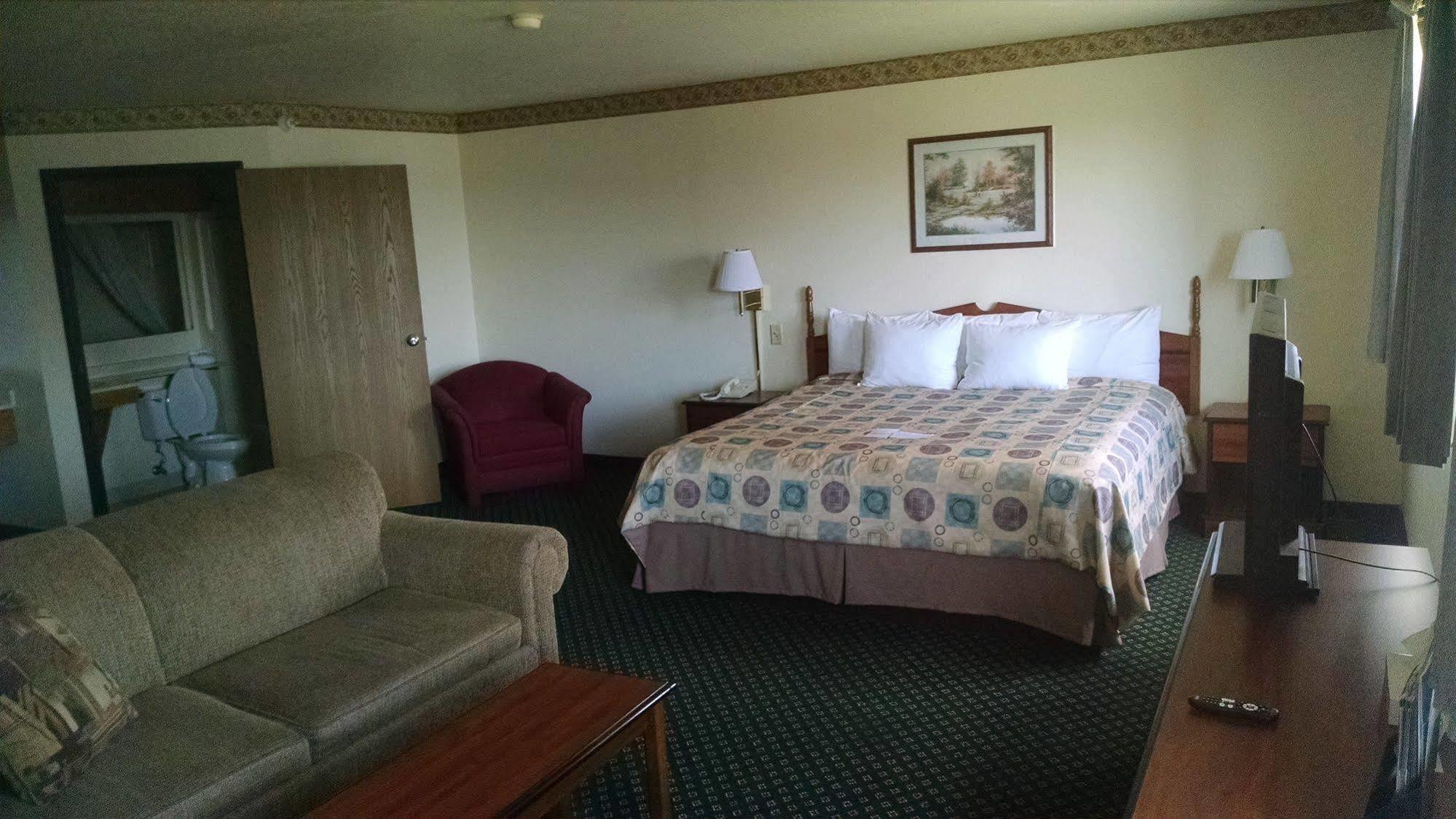 Super 8 By Wyndham Omaha Eppley Airport/Carter Lake Exterior photo