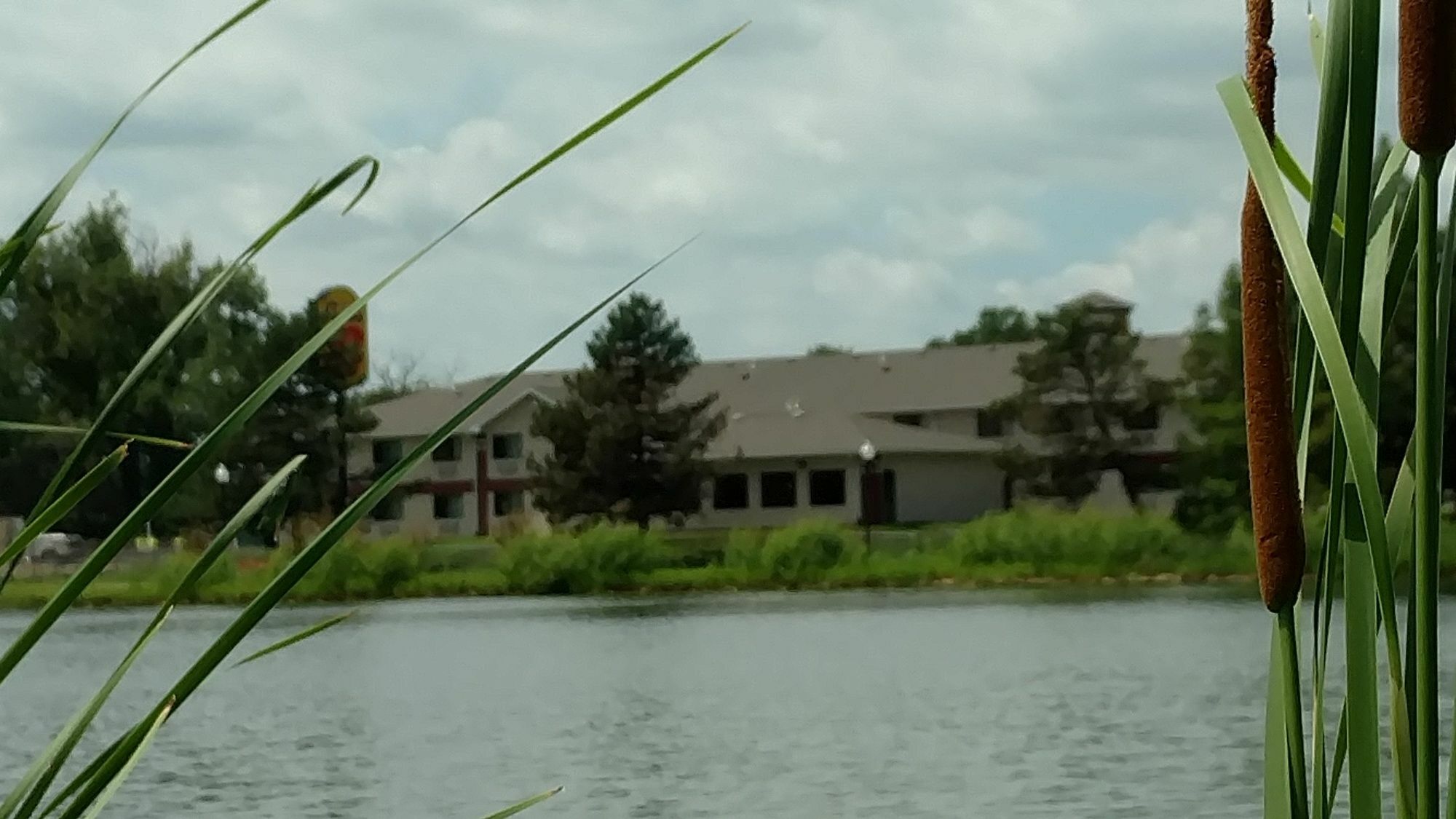 Super 8 By Wyndham Omaha Eppley Airport/Carter Lake Exterior photo